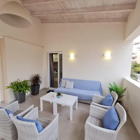 Marika's Penthouse Chania 公寓